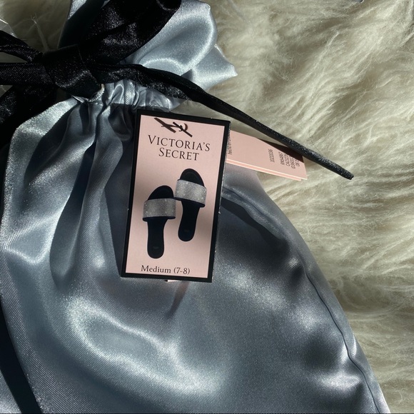 Victoria’s Secret Rhinestones Slippers Sandals - Picture 8 of 8